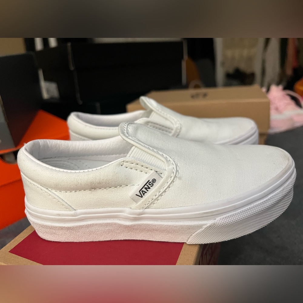 Vans classic slip on